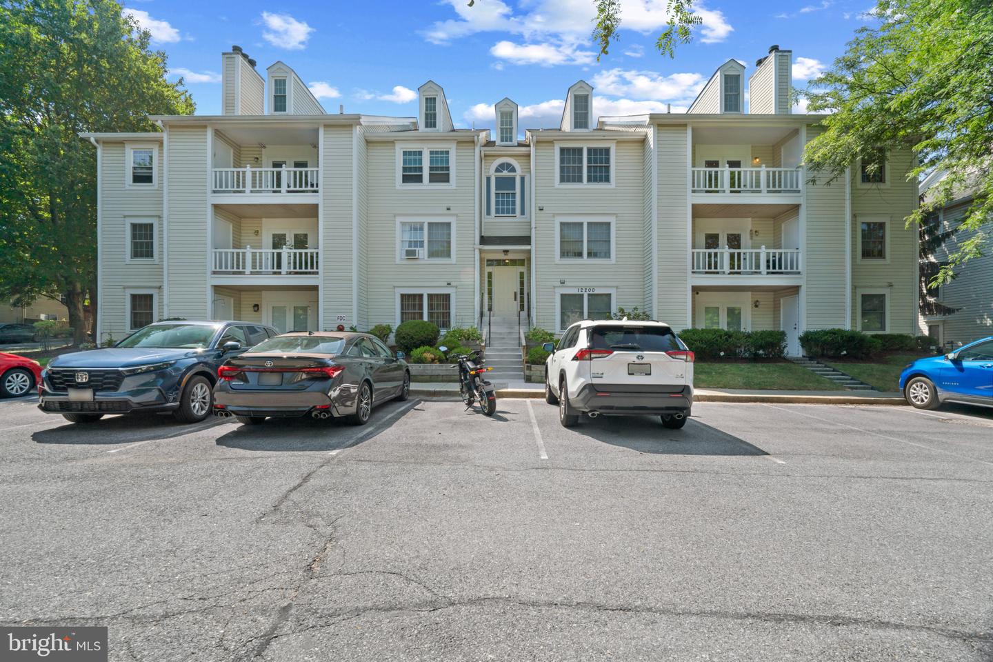 View Germantown, MD 20874 condo