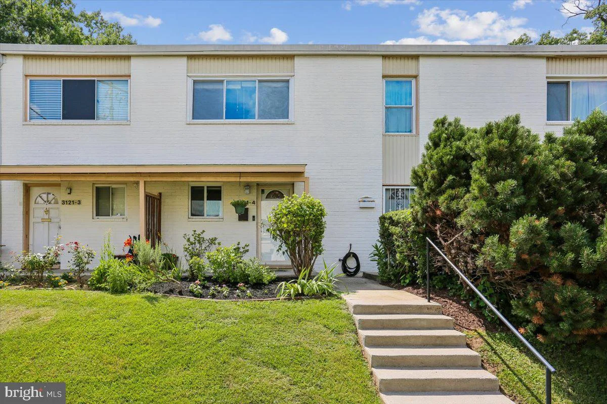 3121 University Boulevard W Unit 4