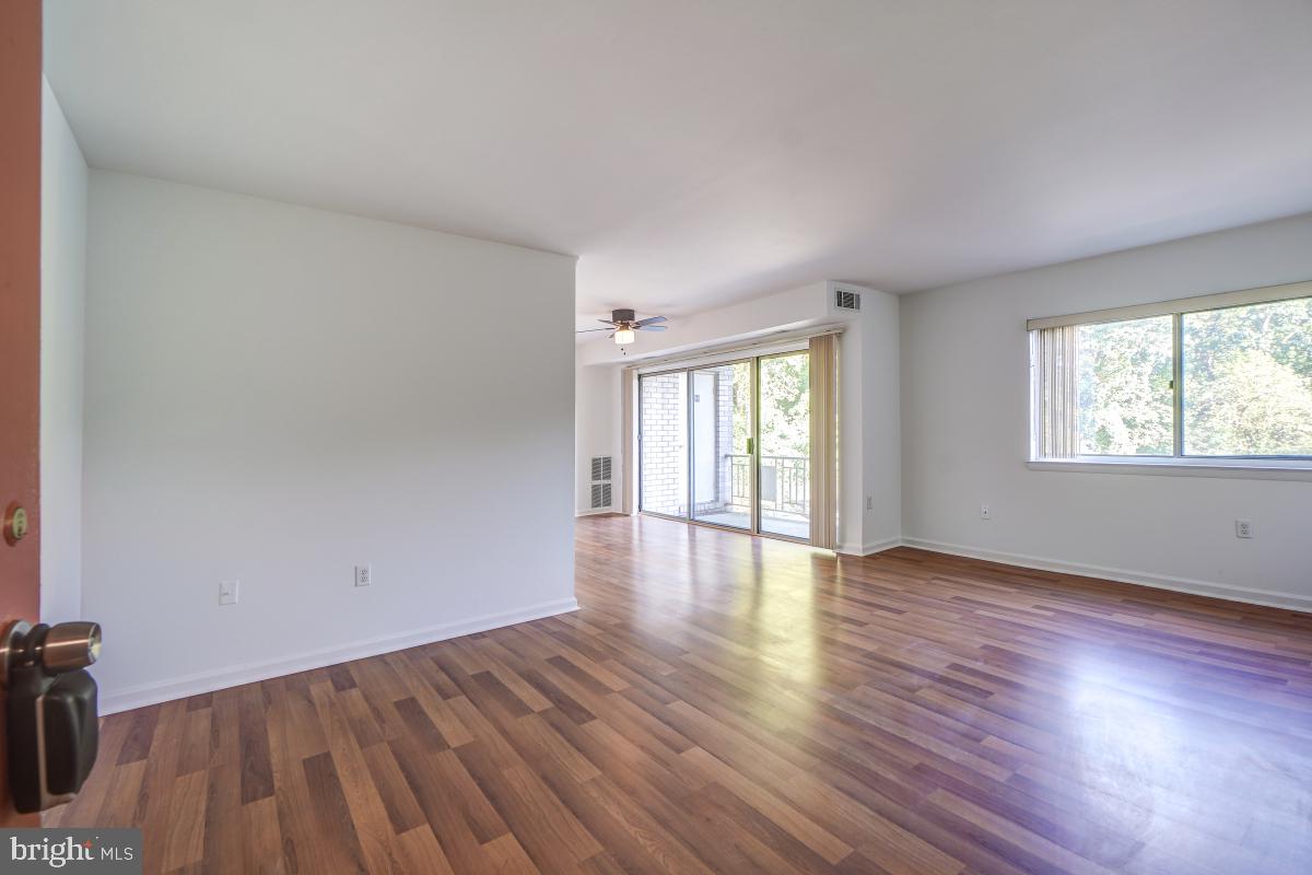 Photo 4 of 30 of 12305 BRAXFIELD CT #408 condo