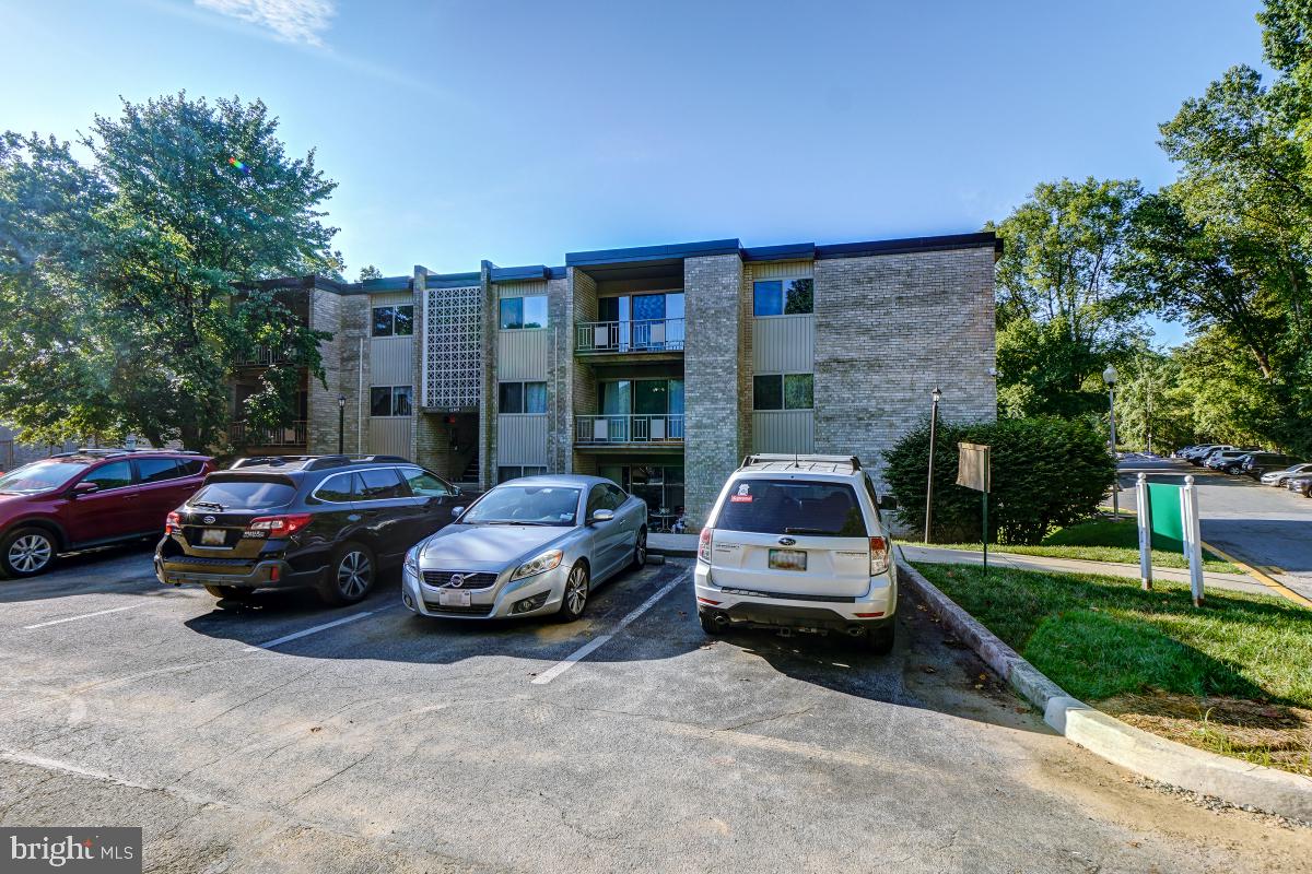 View ROCKVILLE, MD 20852 condo