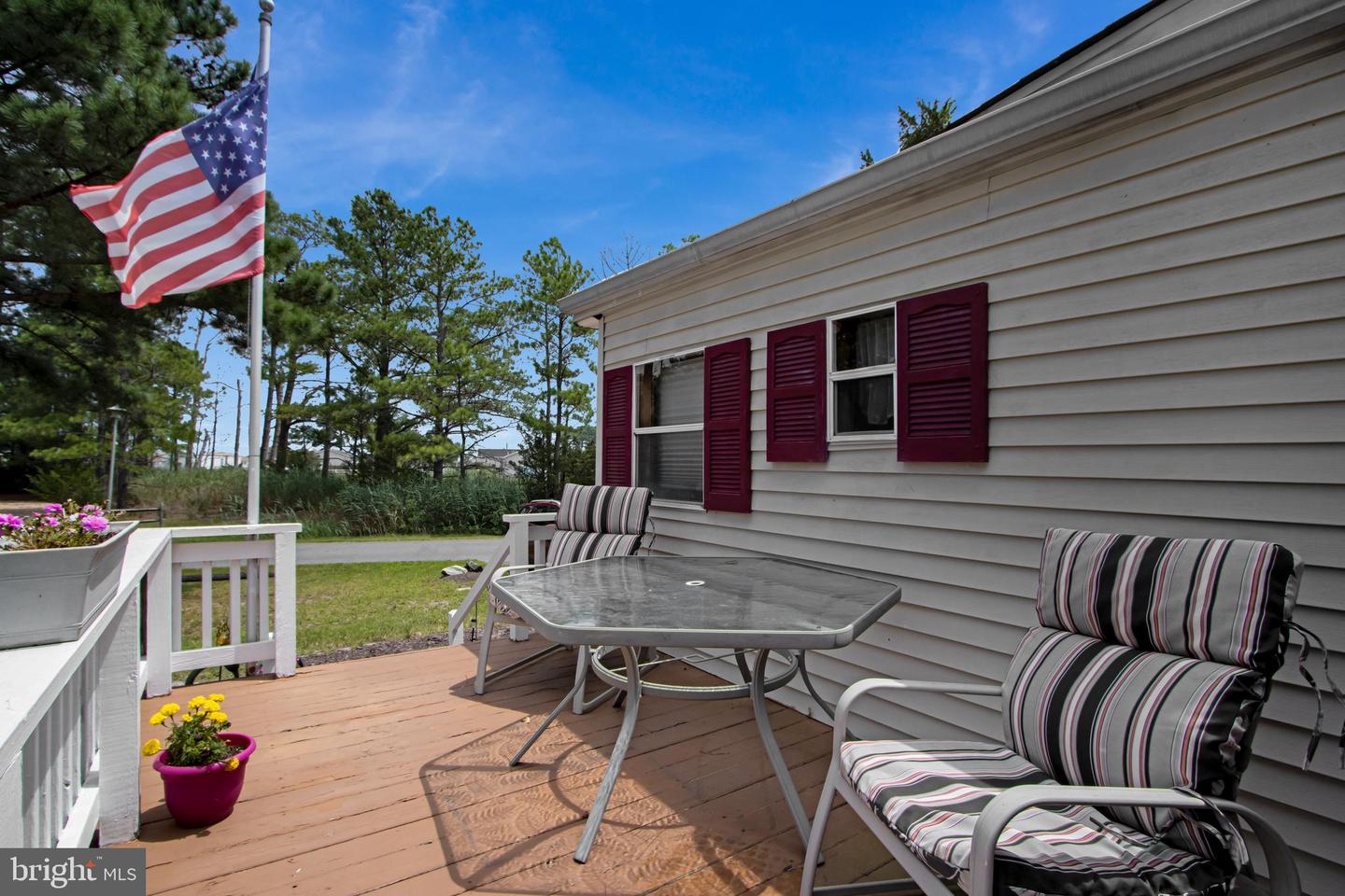 Photo 10 of 48 of 26574 Driftwood Dr #36369 mobile home