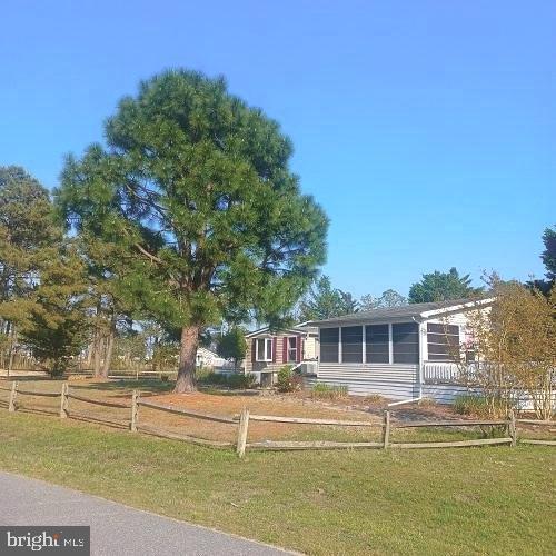 Photo 8 of 48 of 26574 Driftwood Dr #36369 mobile home