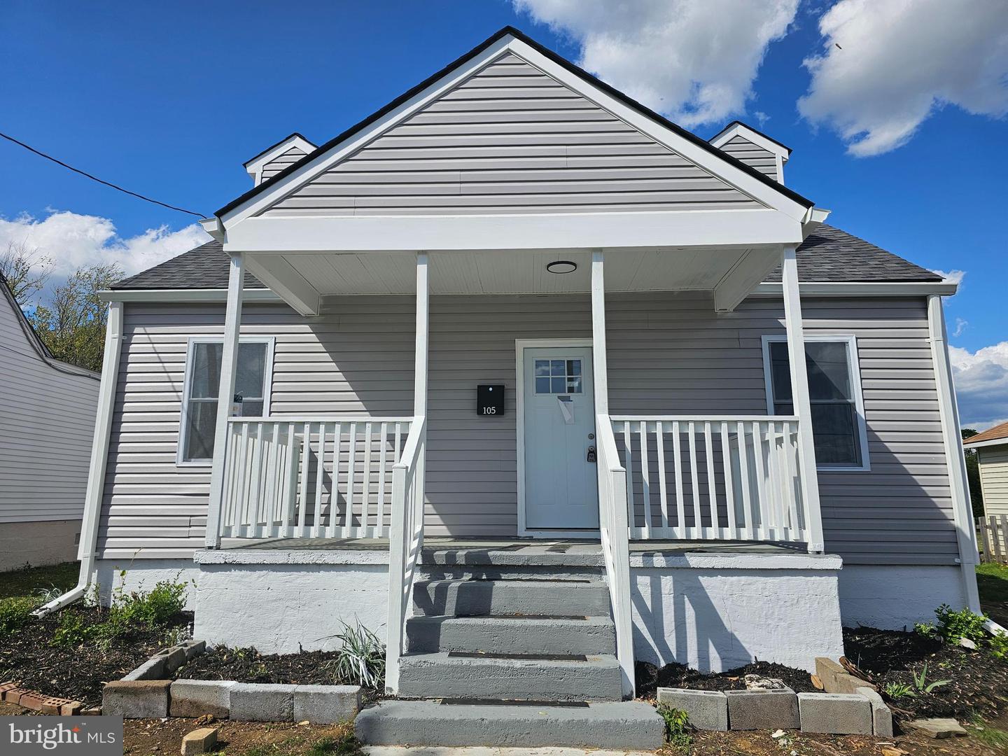 105 Gibson St