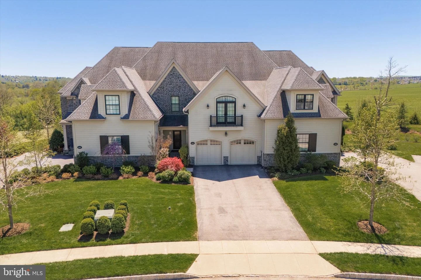 6150 Creekside Drive