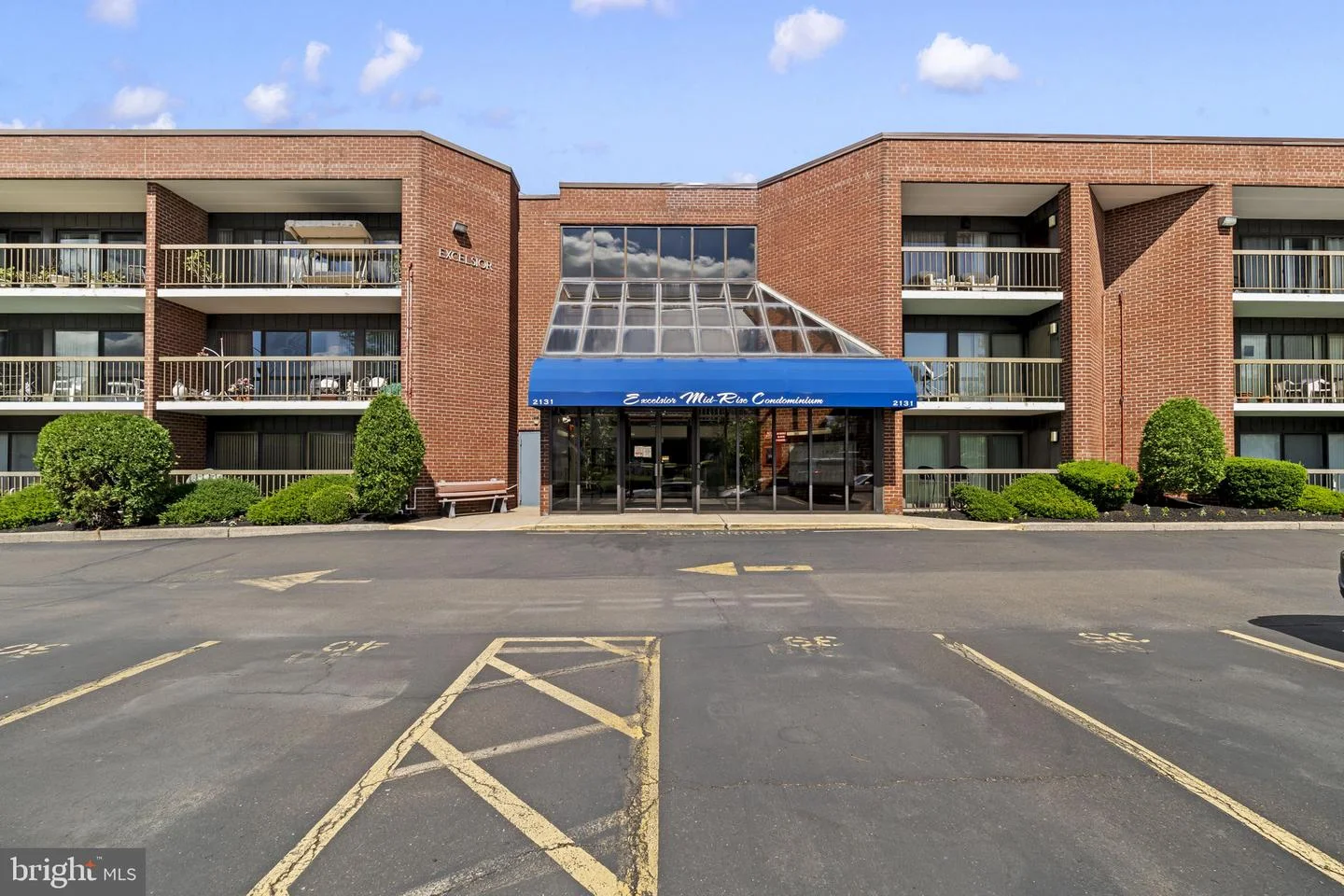 2131 Welsh Road Unit 303