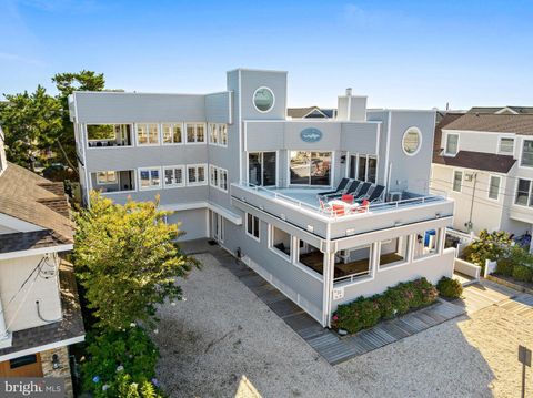 10 E 11th St Beach Haven NJ 08008
