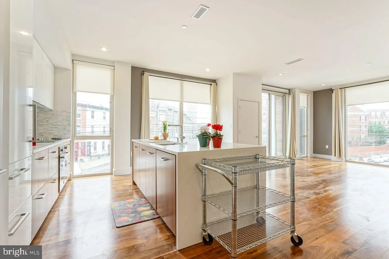 621 S 24th Street Unit 206