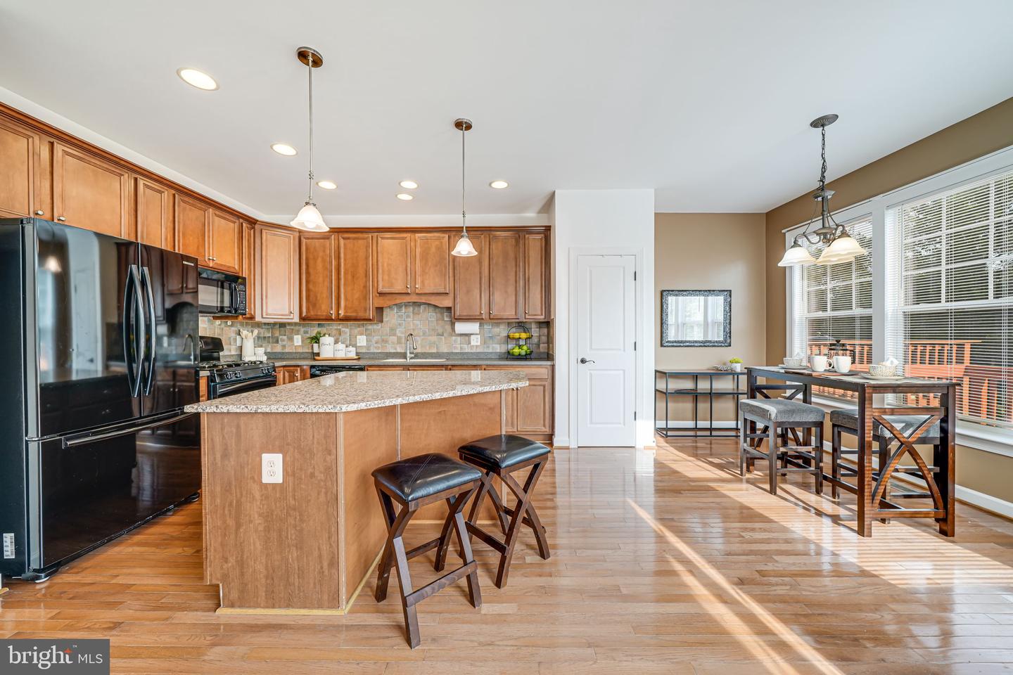 Photo 3 of 46 of 14117 Catbird Dr townhome