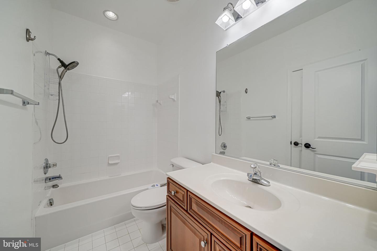 Photo 35 of 46 of 14117 Catbird Dr townhome