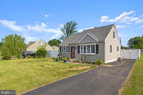 Single Family Residence in Brookhaven PA 3437 Janney AVENUE.jpg