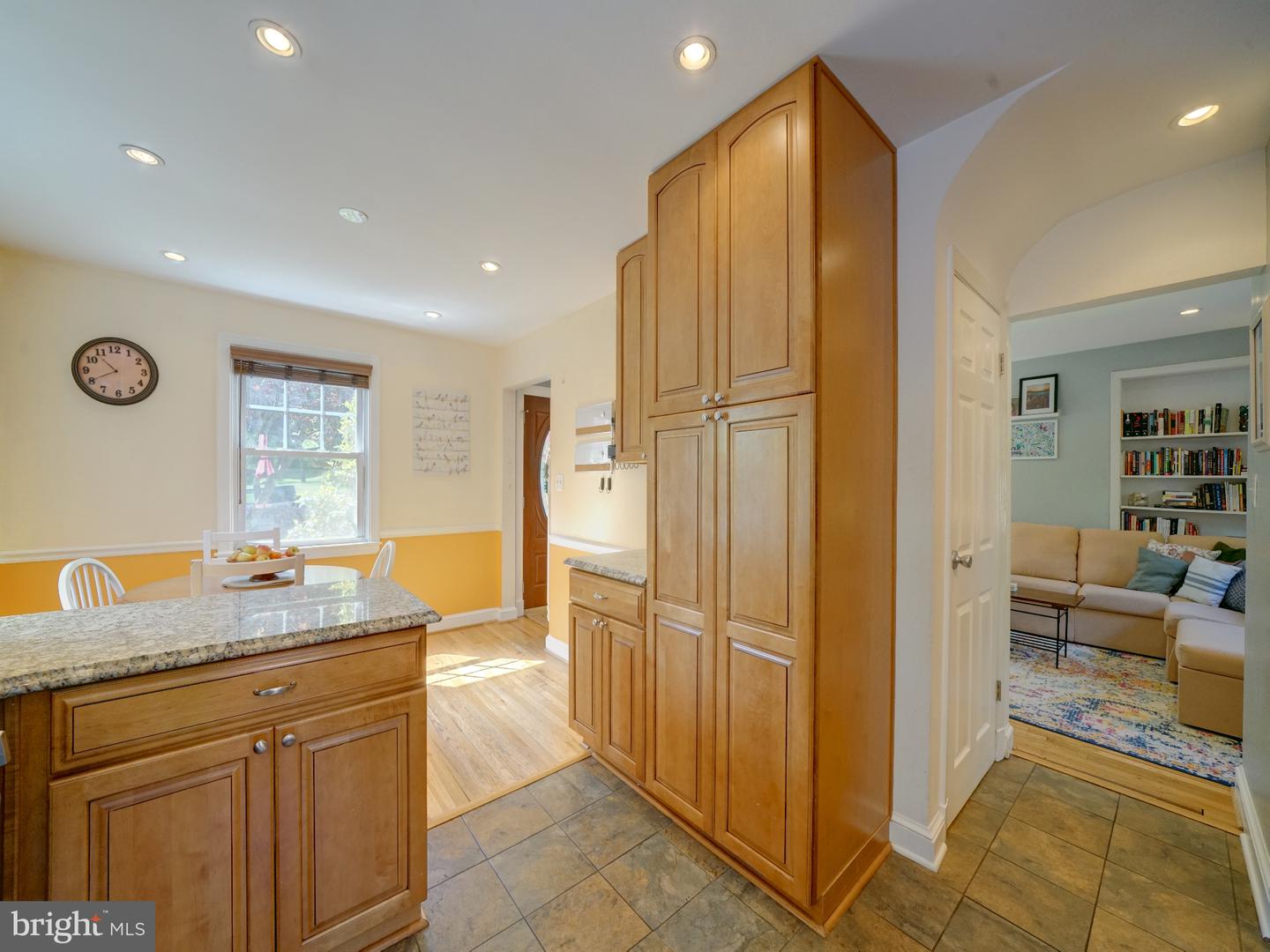 Photo 9 of 45 of 10034 Tenbrook Dr house