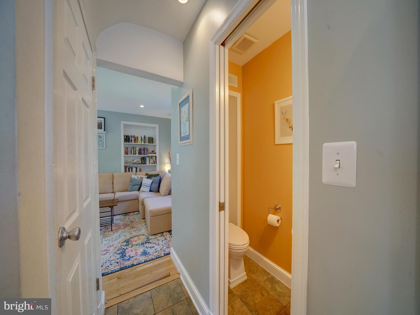 Photo 11 of 45 of 10034 Tenbrook Dr house