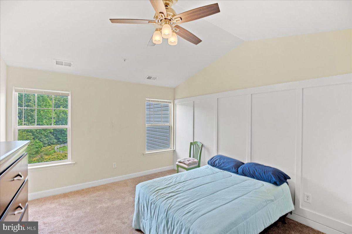Photo 18 of 43 of 524 English Oak Ln townhome