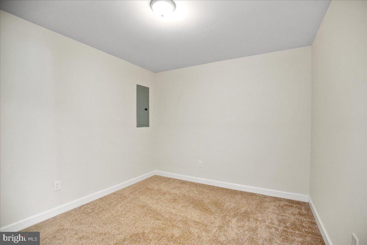 Photo 36 of 43 of 524 English Oak Ln townhome