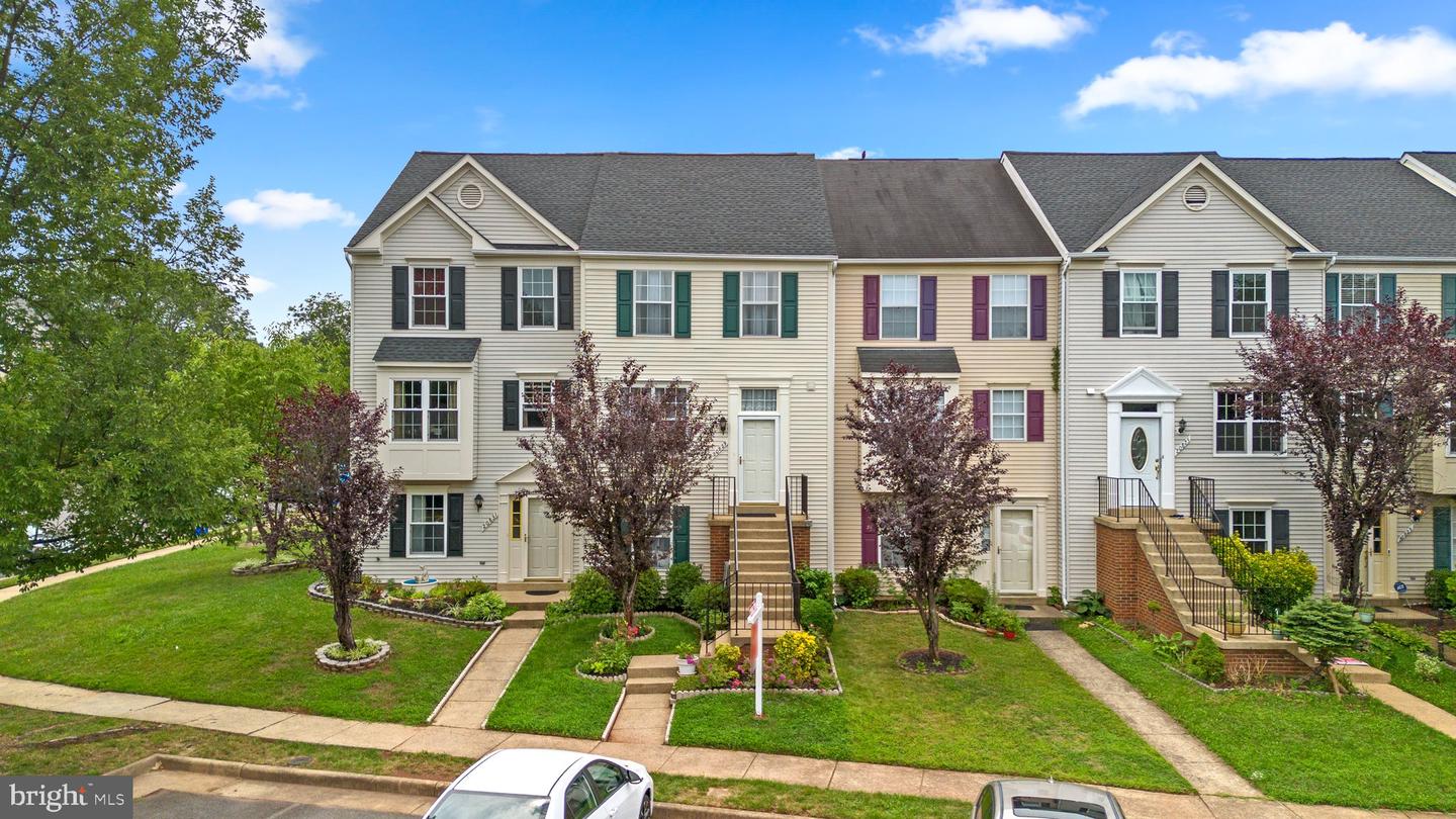 View Ashburn, VA 20147 townhome