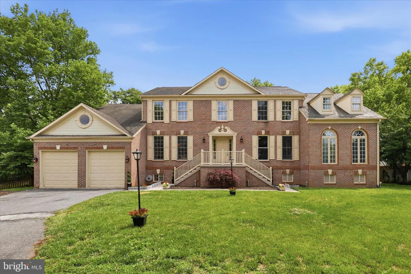 6135 Fieldcrest Court