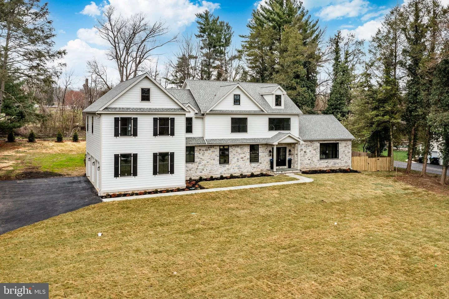1427 Sugartown Road