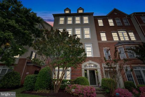 Townhouse in Gaithersburg MD 632 Pelican AVENUE.jpg