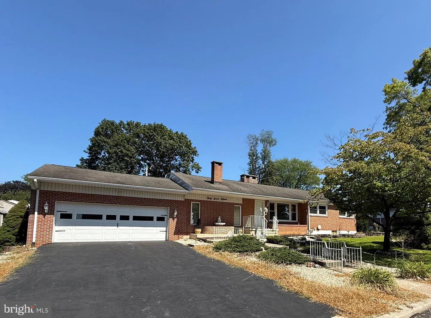 3715 Rosewood Rd
