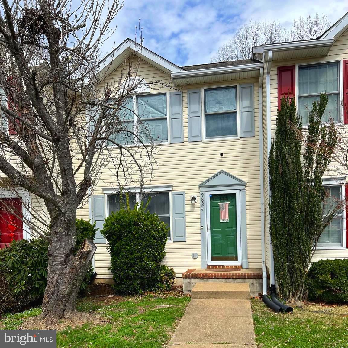 9824 Dominion Forest Cir