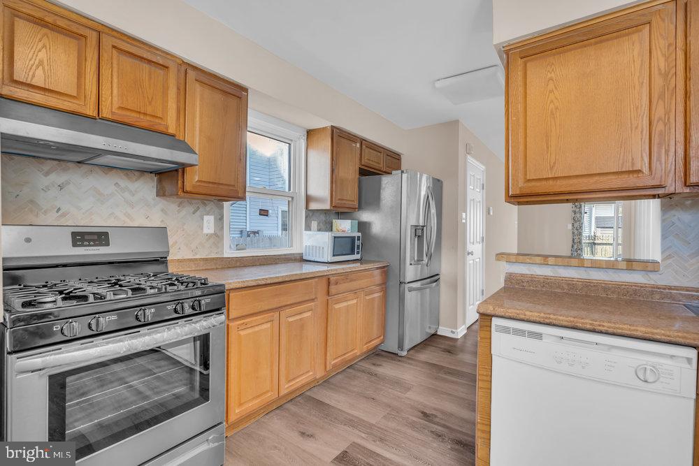 Photo 13 of 29 of 329 Hampshire Dr townhome