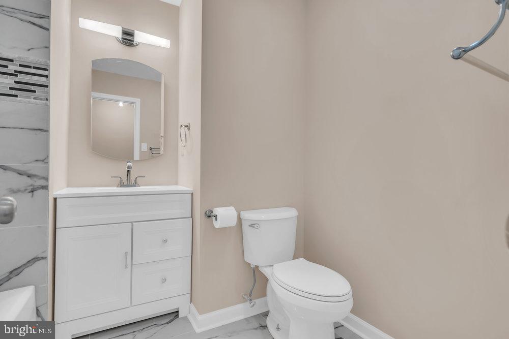 Photo 22 of 29 of 329 Hampshire Dr townhome