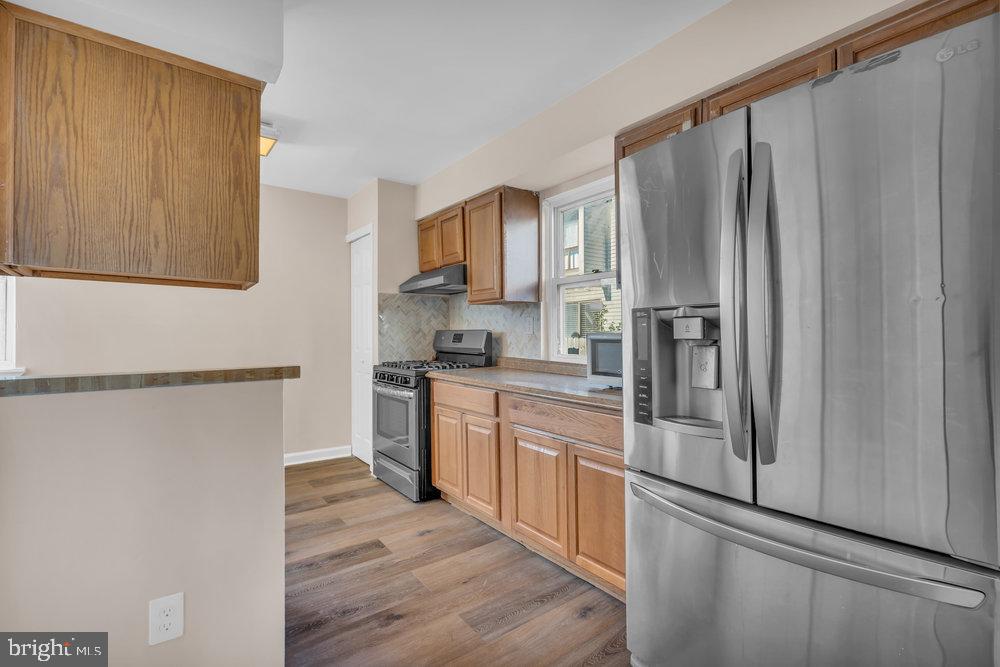 Photo 12 of 29 of 329 Hampshire Dr townhome