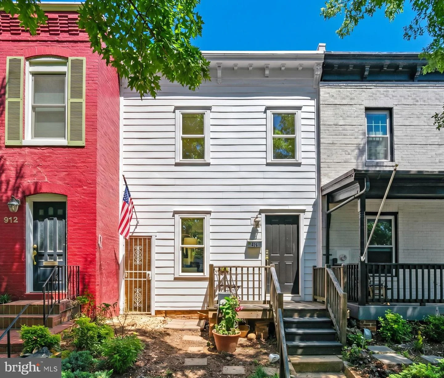 914 15th Street SE