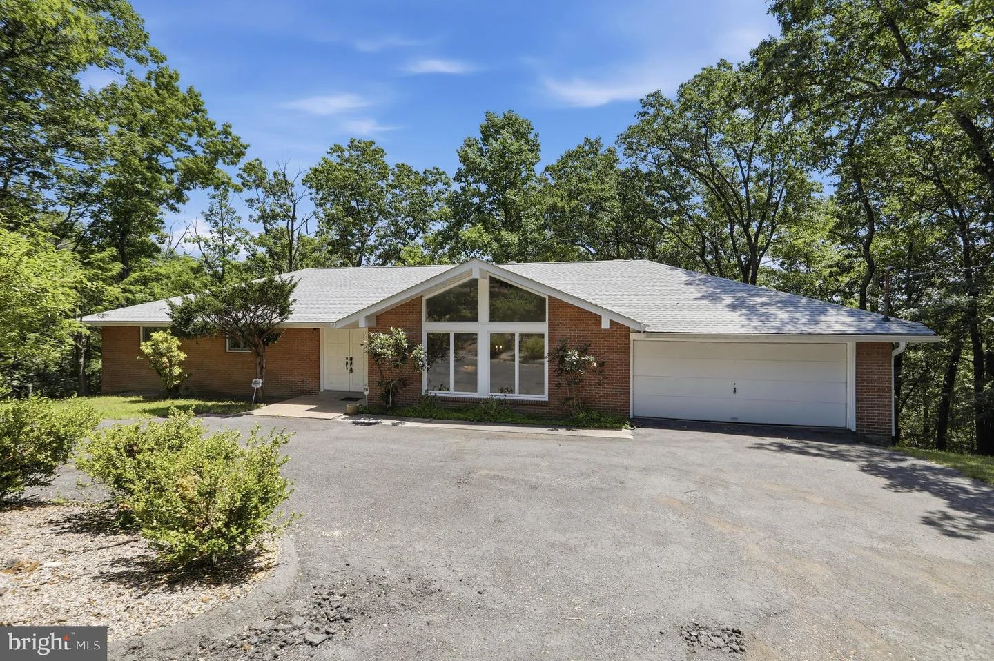 935 Dingle Park Drive