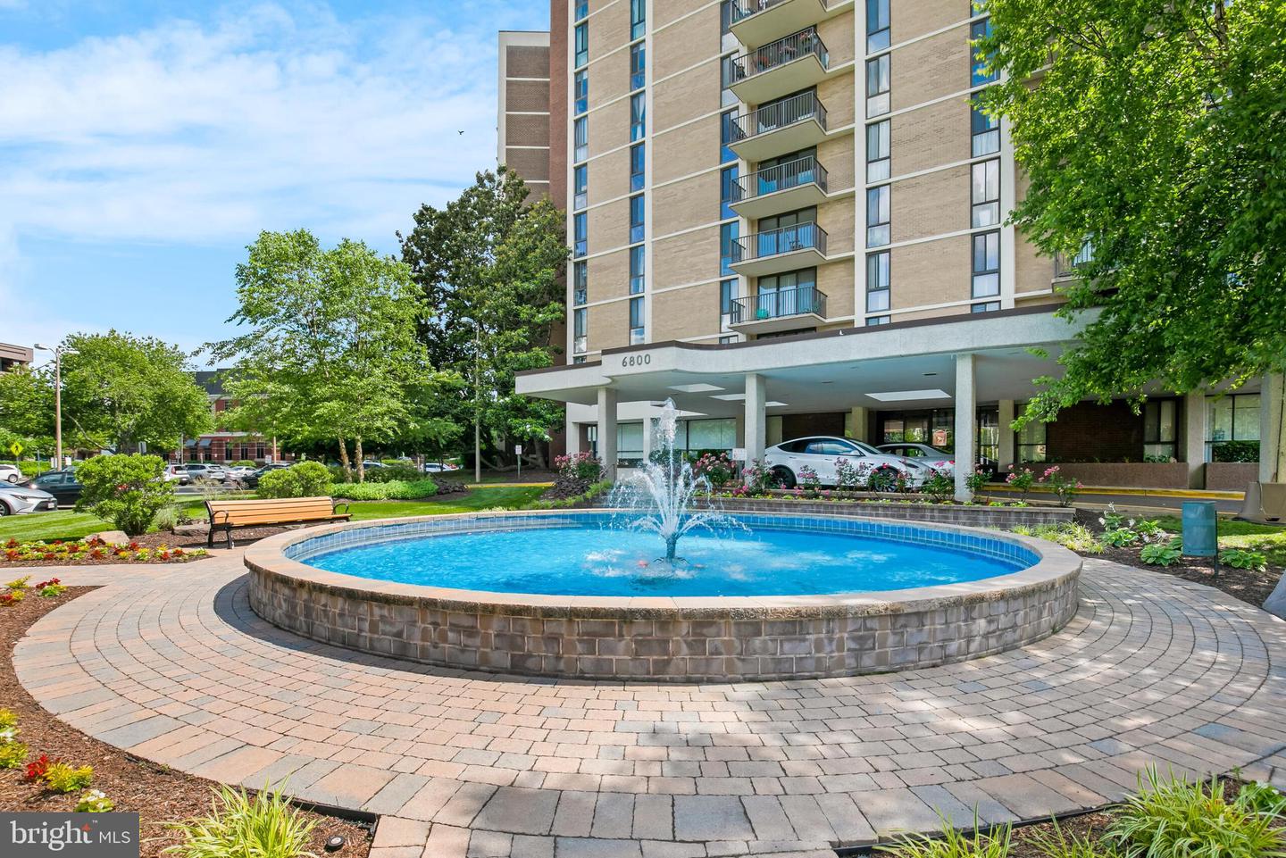 View McLean, VA 22101 condo