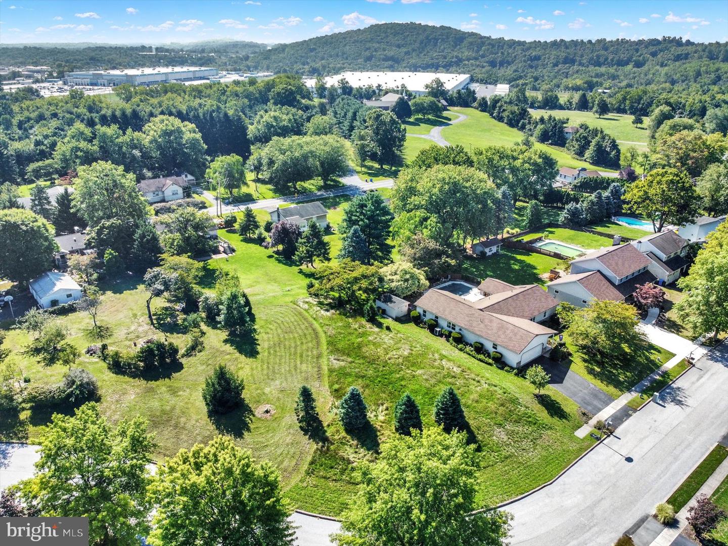 Catherine Court, Lewisberry, Pennsylvania image 3