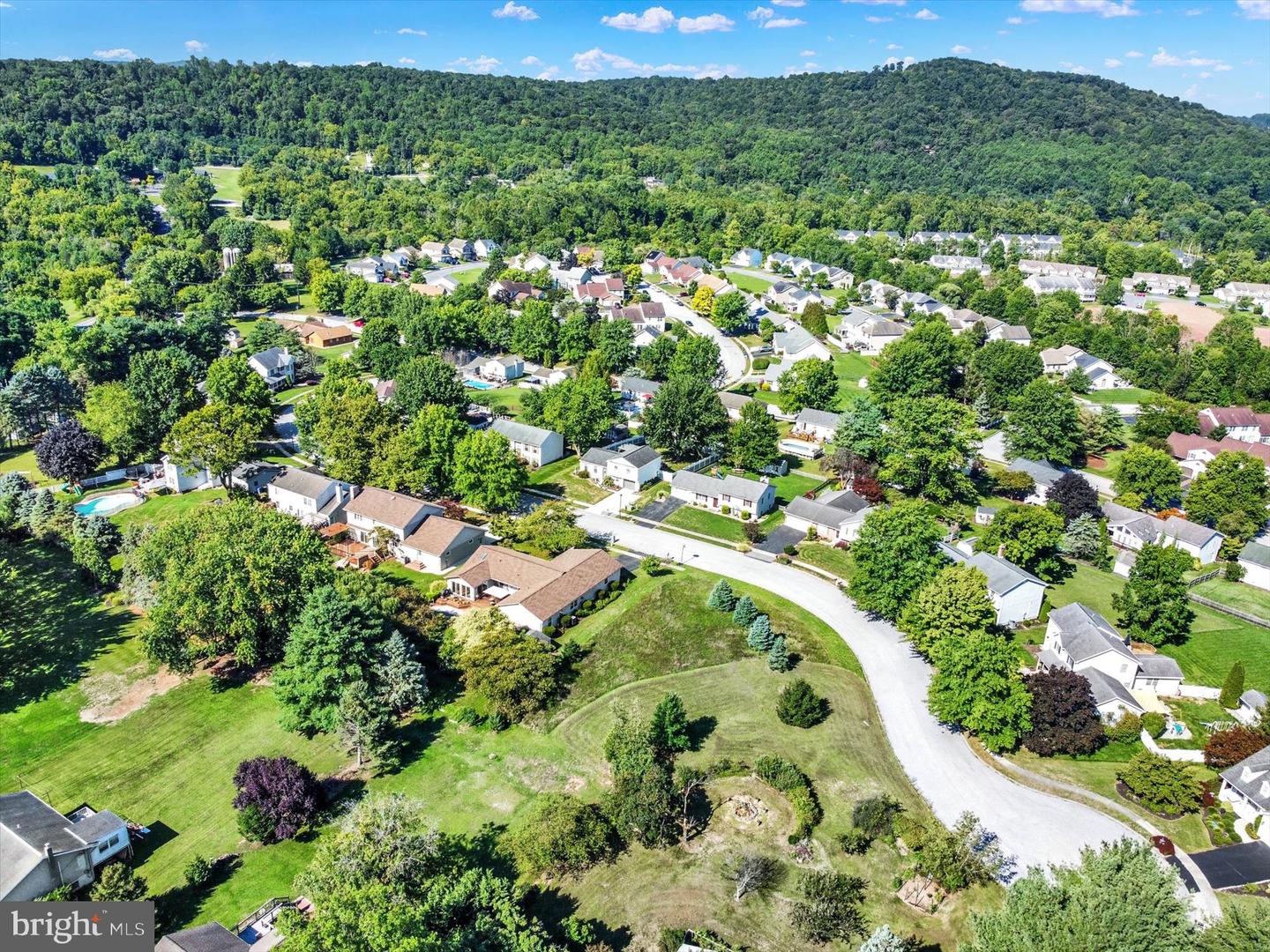 Catherine Court, Lewisberry, Pennsylvania image 11