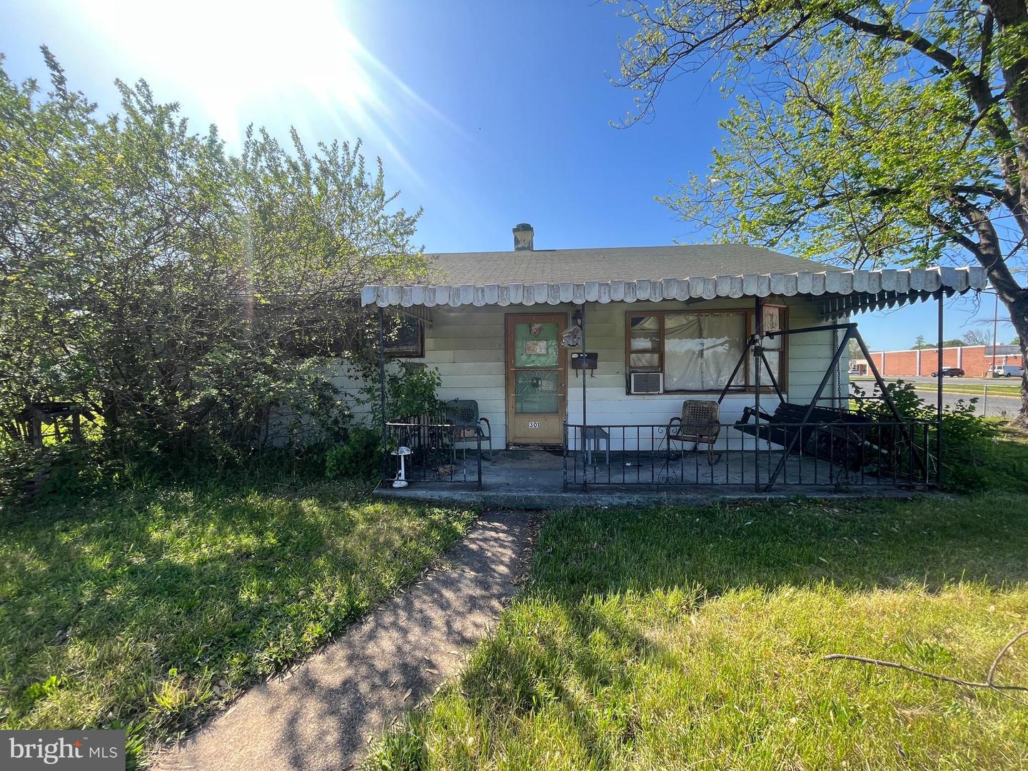 Listing image 3
