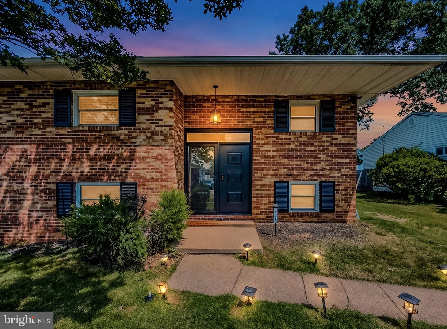 292 Mackintosh Drive