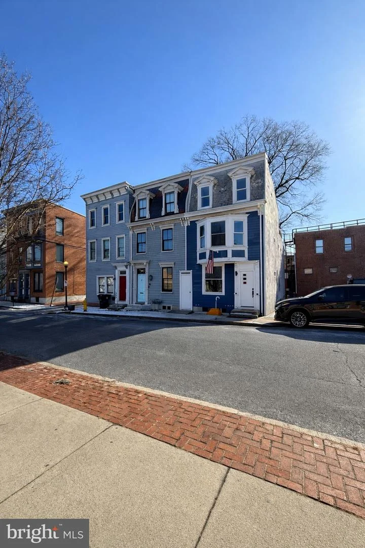 305 Herr Street