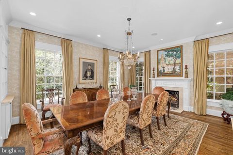 Single Family Residence in Washington DC 4853 Foxhall CRESCENT 7.jpg