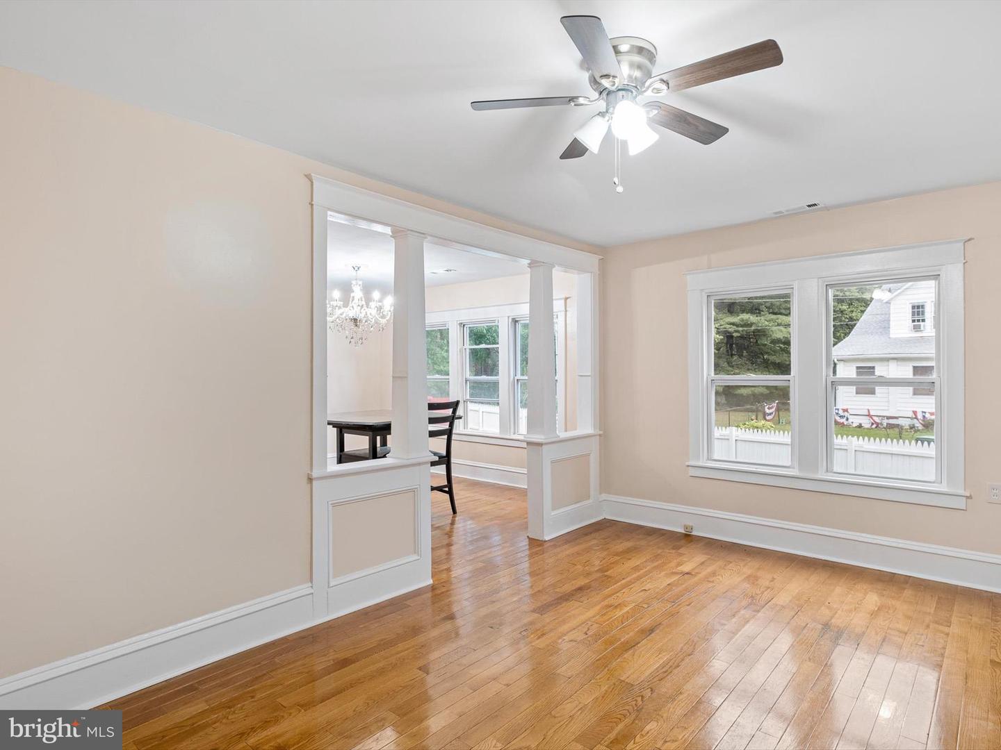 Photo 5 of 20 of 2 Brookview Ave house