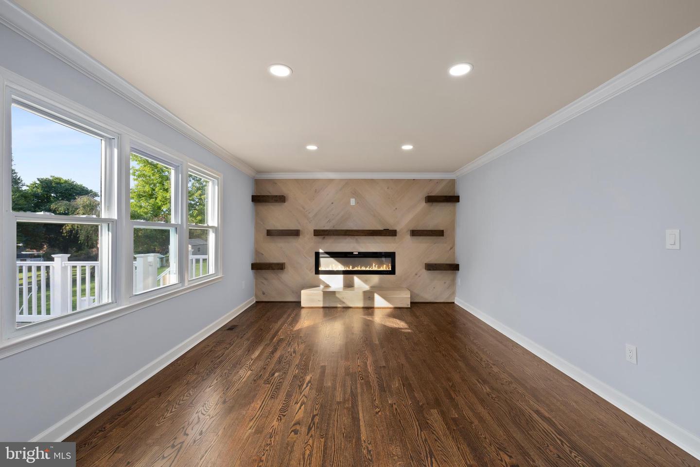 Photo 18 of 49 of 13305 Rippling Brook Dr house