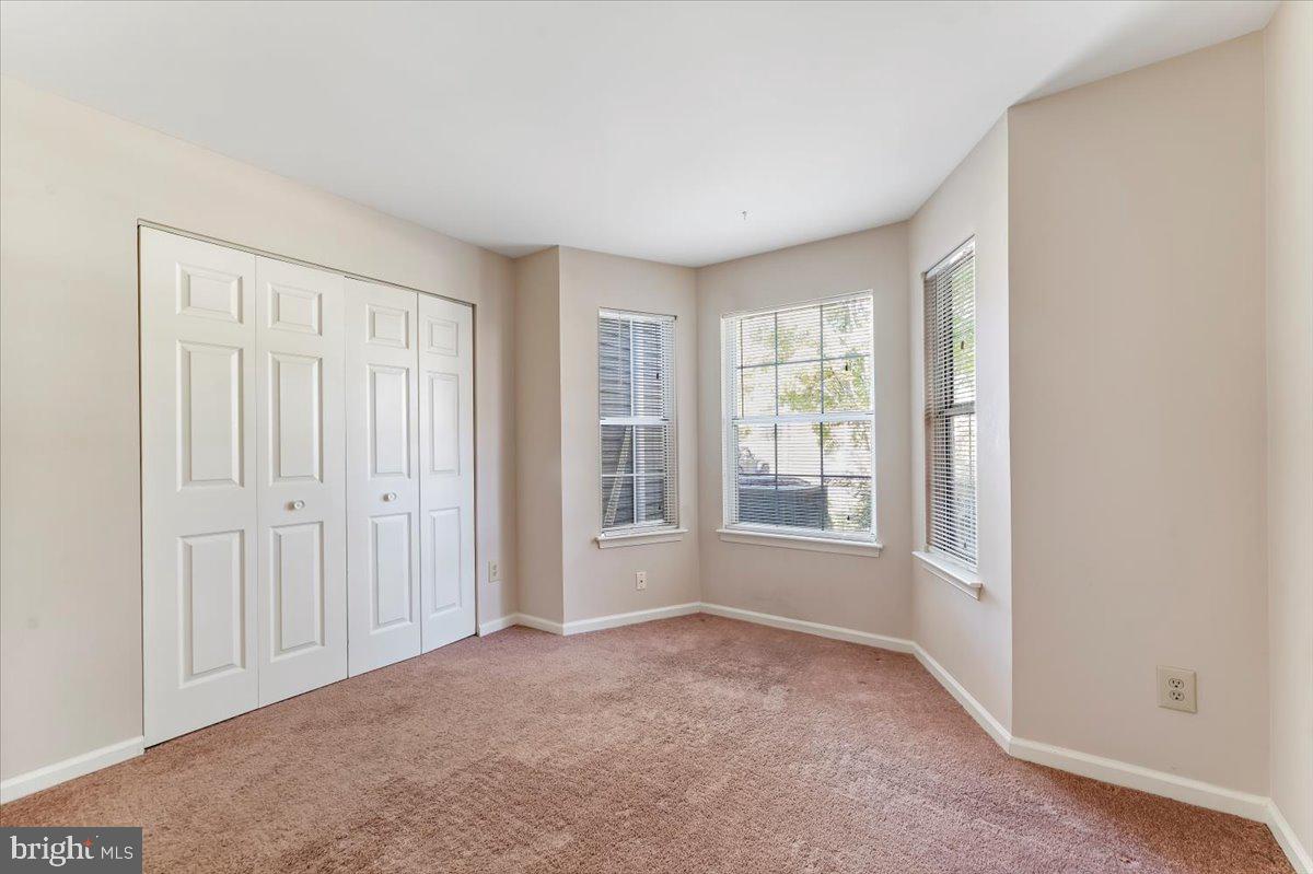 Photo 14 of 19 of 730 Bradford Ter townhome
