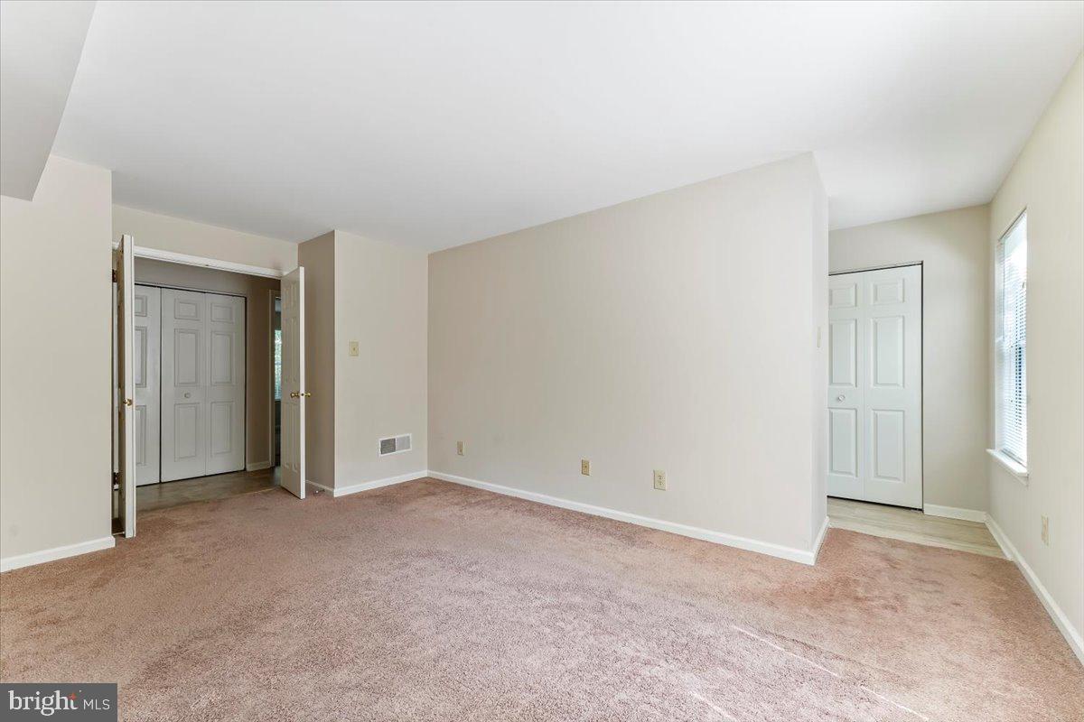 Photo 12 of 19 of 730 Bradford Ter townhome