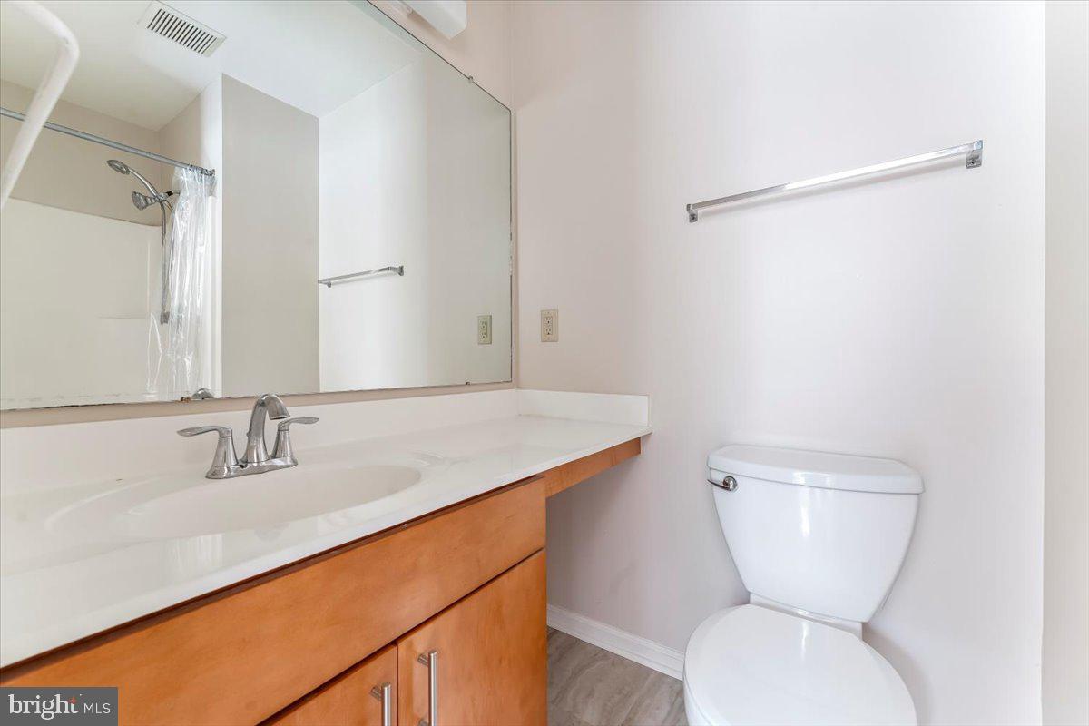 Photo 13 of 19 of 730 Bradford Ter townhome