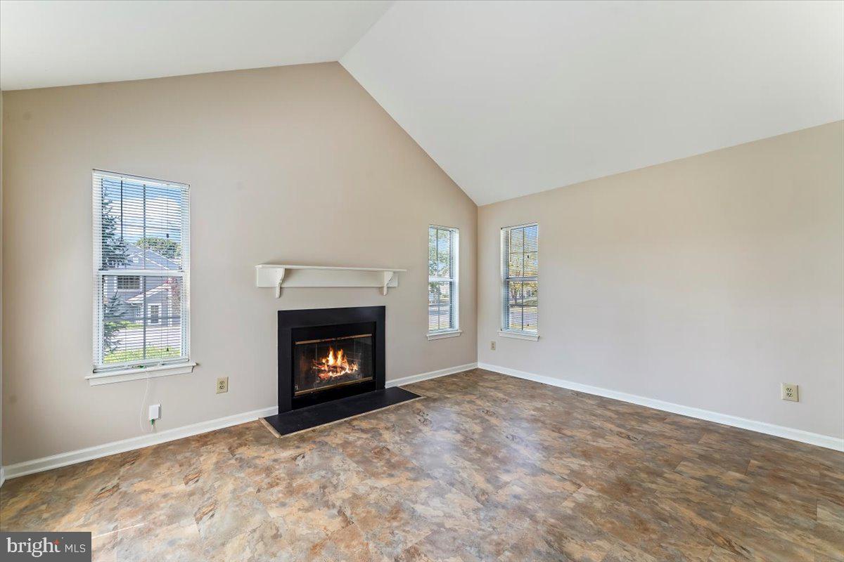 Photo 4 of 19 of 730 Bradford Ter townhome