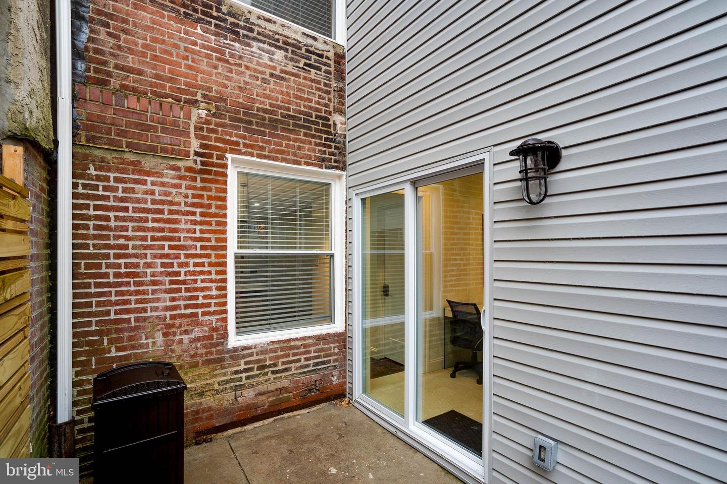 Photo 23 of 23 of 2041 Moravian St townhome