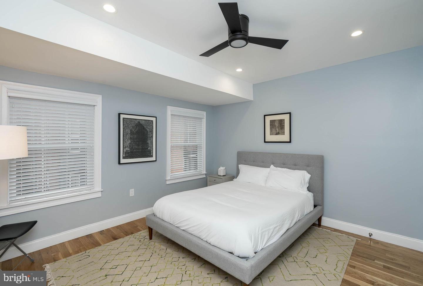 Photo 12 of 23 of 2041 Moravian St townhome
