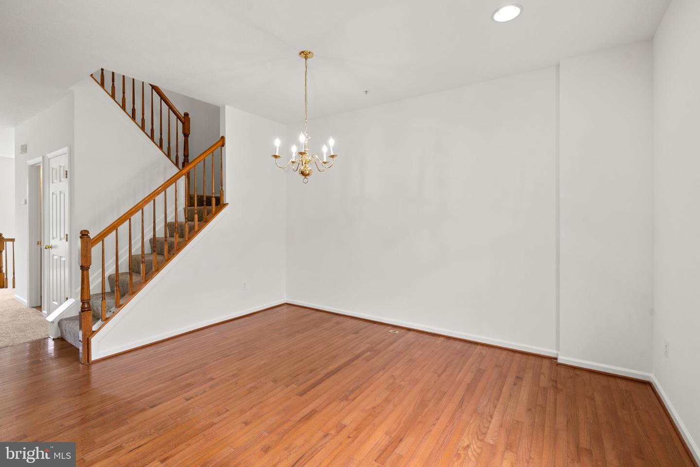 Photo 18 of 42 of 887 Middle River Rd townhome