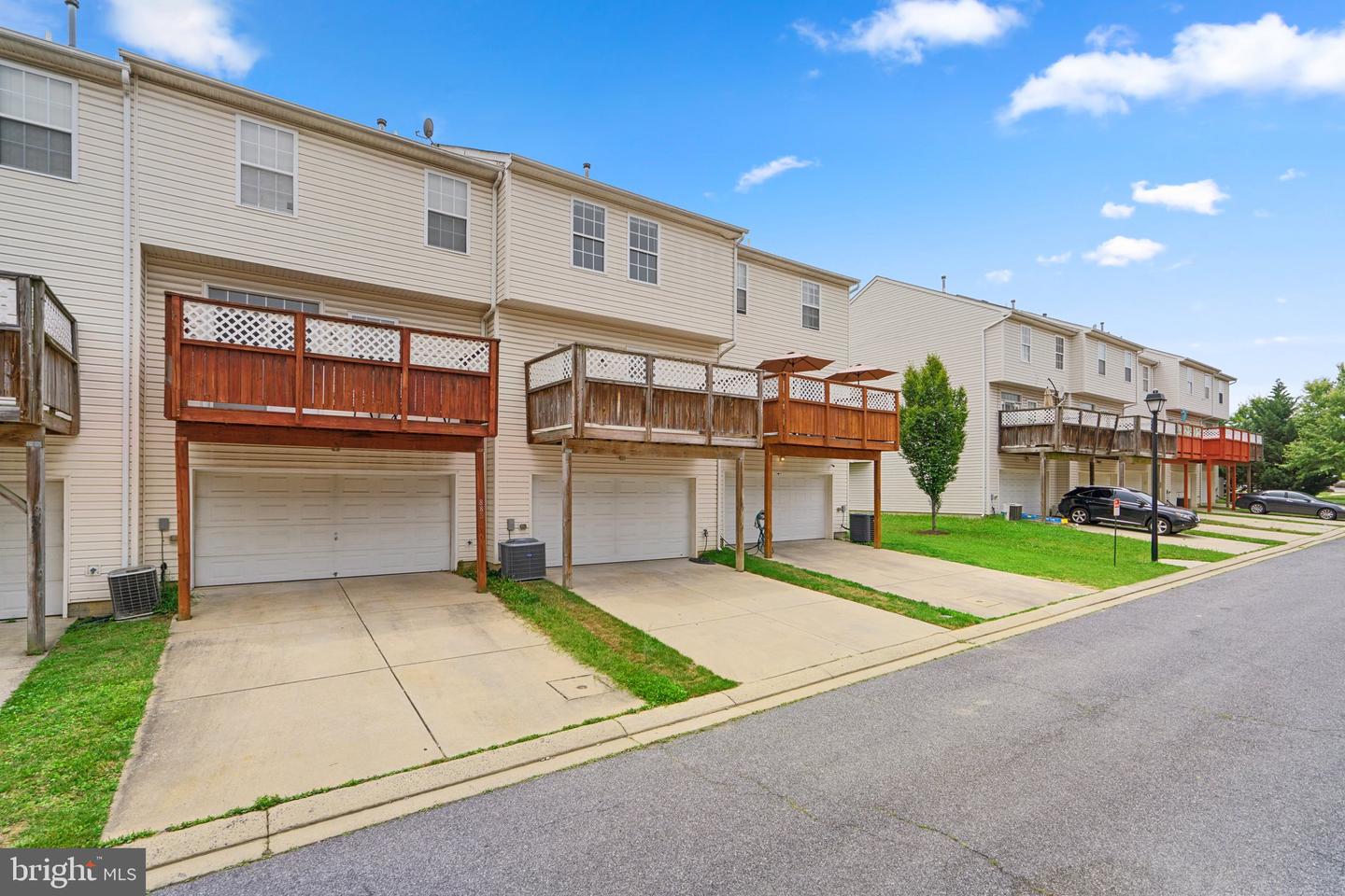 Photo 41 of 42 of 887 Middle River Rd townhome