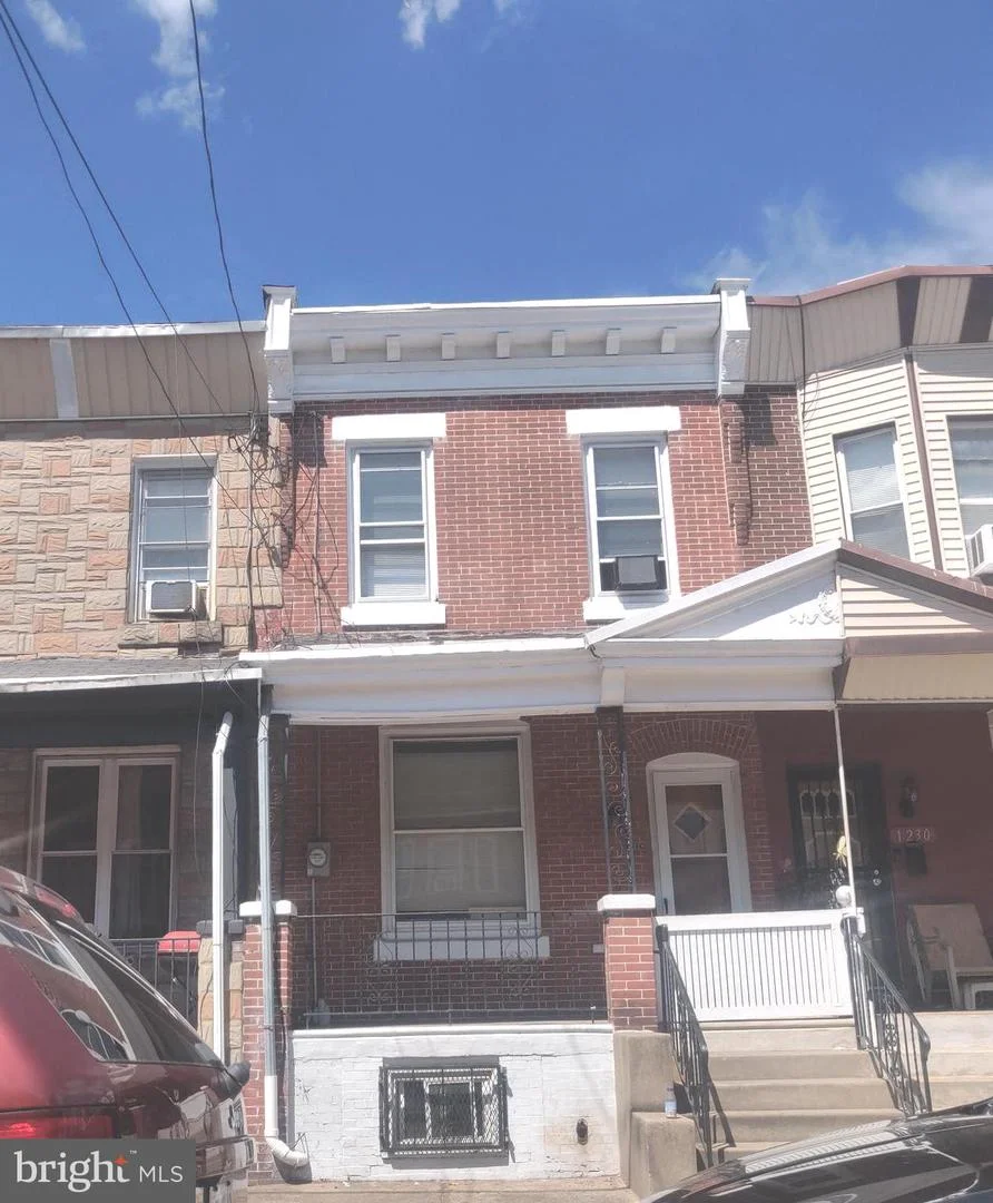 1228 N Allison Street