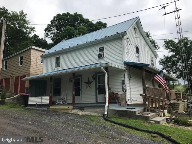 136 S Penn Street