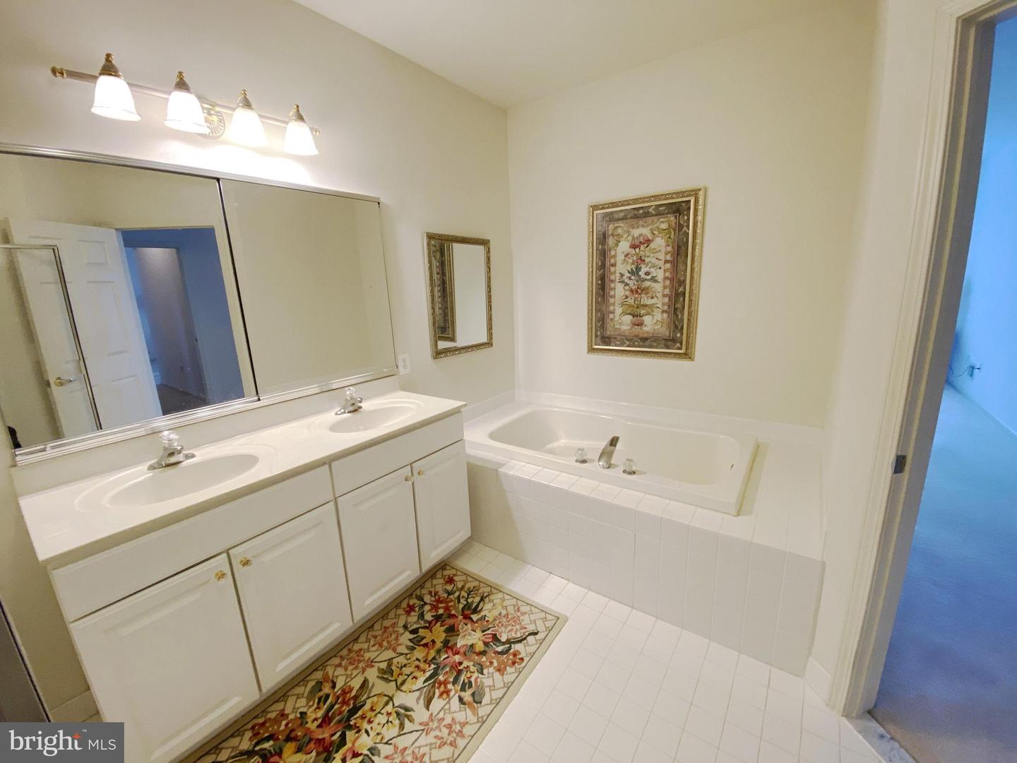 Photo 7 of 11 of 1402 Kingsberry Ct #94 townhome
