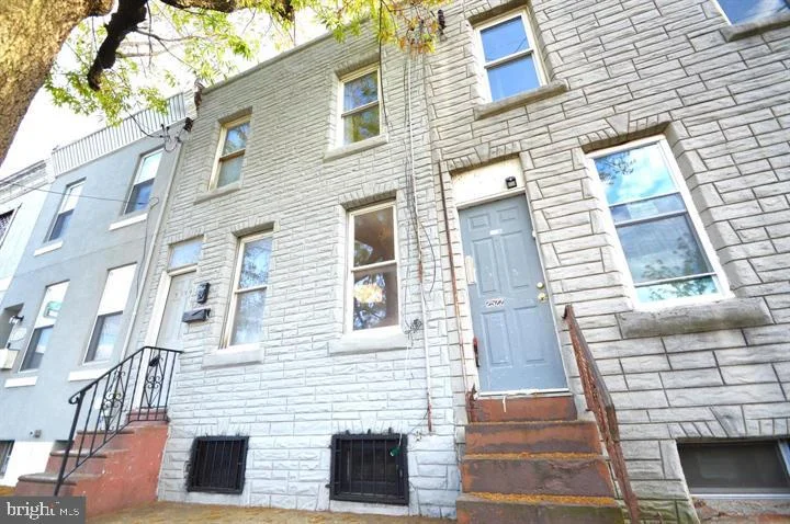 2520 Dickinson Street